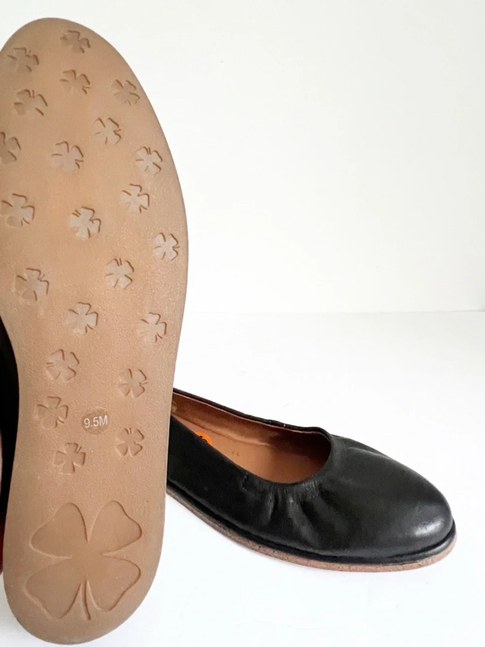 SZ 9.5 Lucky Brand Women's Black Leather Ballet Flats - Classic Slip-On